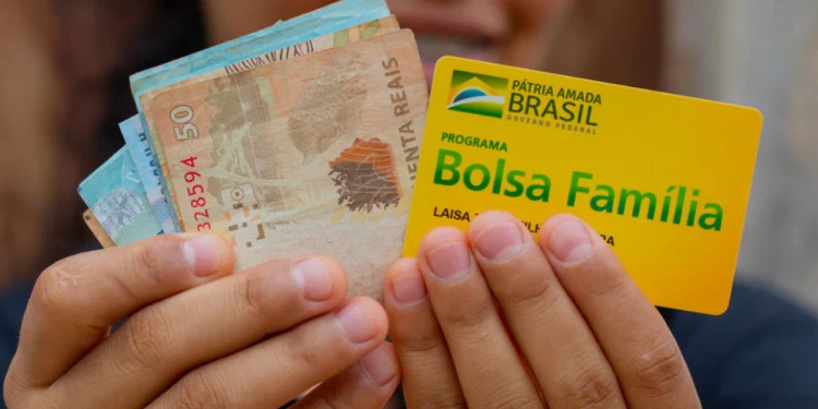 ATUALIZADO! Calendário do Bolsa Família convoca novo grupo nesta terça-feira