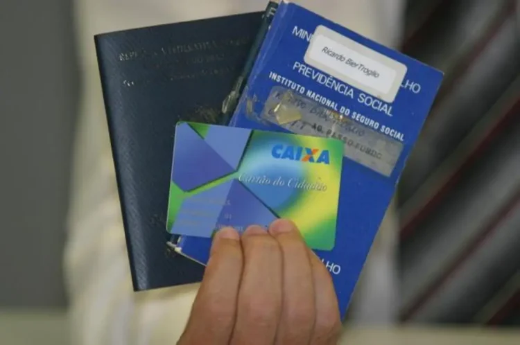 Pagamento RETROATIVO! Caixa Tem autoriza saque imediato de R$ 1.320