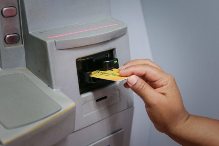Saques do Bolsa Família exigirão a APRESENTAÇÃO deste documento