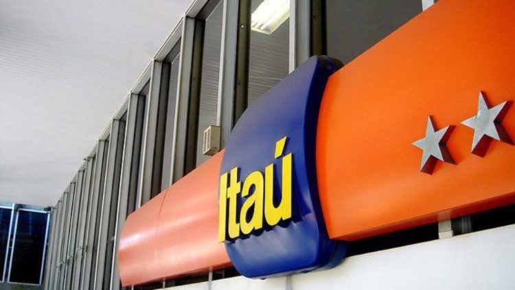 Itaú toma decisão e pega clientes de supresa