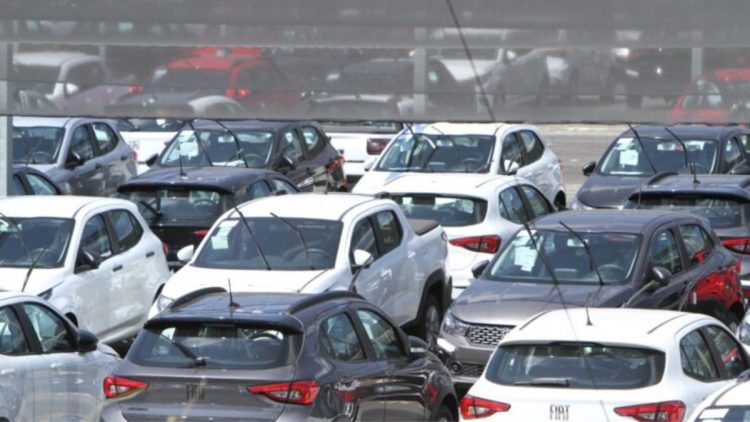 Carros Populares: Governo amplia lista de automóveis; confira mais modelos