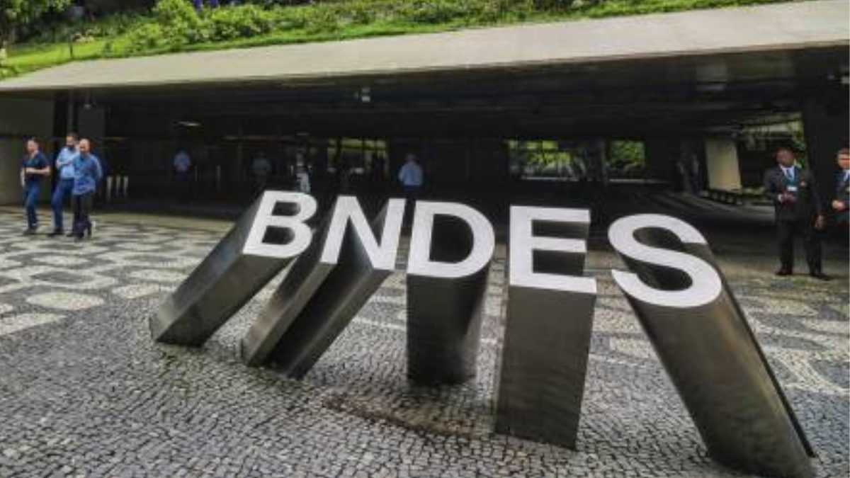 BNDES anuncia linha de crédito com mais de R$ 2 bilhões para público específico