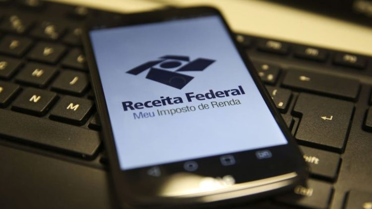 Imposto de Renda 2023: Você PRECISA entregar sua declaração para não correr estes RISCOS