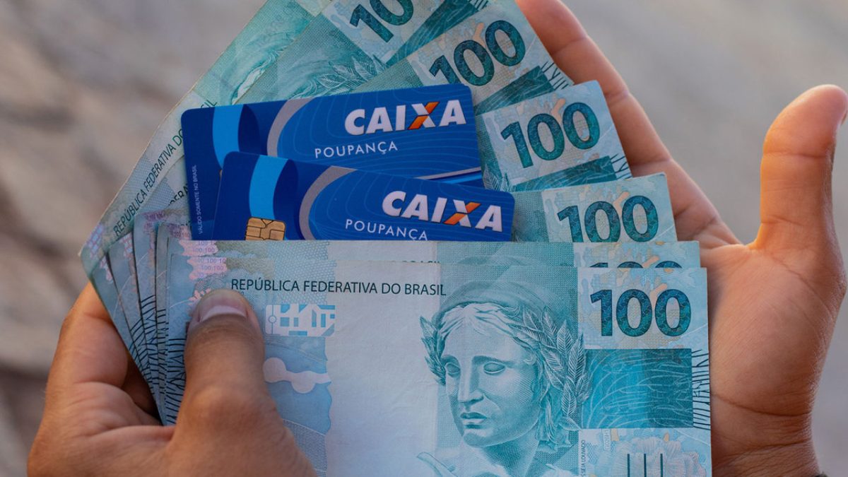 Caixa convoca população para receber R$ 3.597 até o fim deste mês
