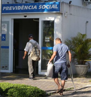 INSS atualiza lista de doenças que garantem a APOSENTADORIA por invalidez