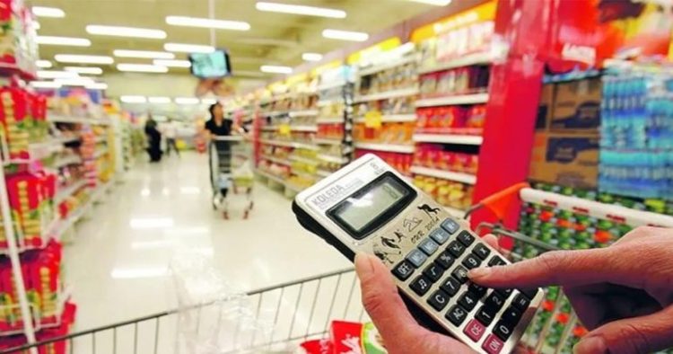 Feira mais CARA! Entenda de uma vez por todas o motivo da alta no valor dos alimentos