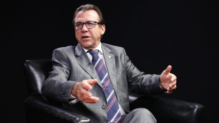SUSPENSÃO! Saque pelo FGTS corre o risco de ser BLOQUEADO pela justiça