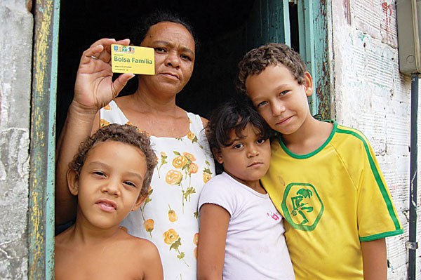 Bolsa Família em MAIO: confira todos os valores e benefícios COMPLEMENTARES disponíveis para saque