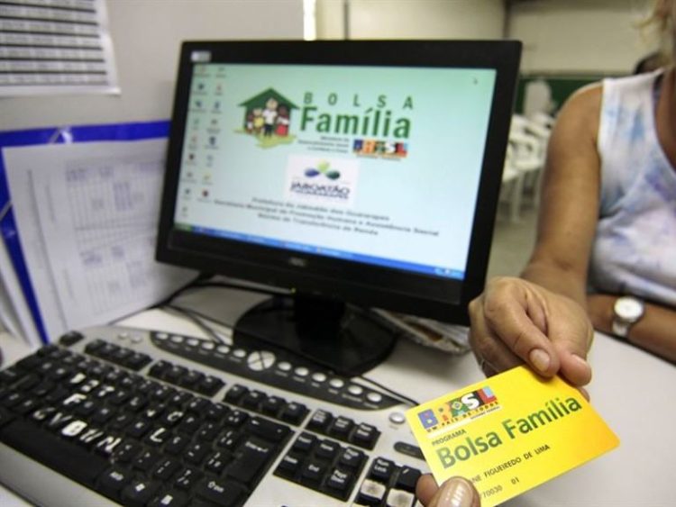 Novas INSCRIÇÕES! Bolsa Família abre suas portas para aqueles sob estas condições