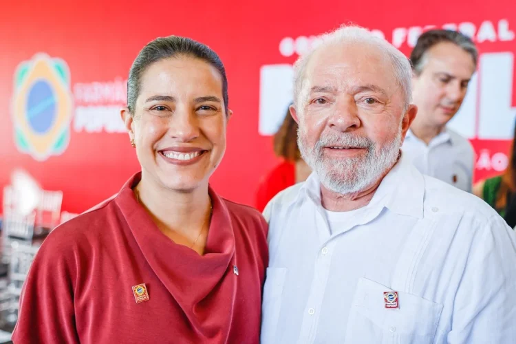 13º salário do Bolsa Família tem regras, calendário e valores anunciados