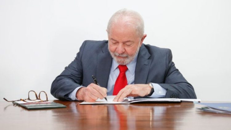 OPORTUNIDADES! Lula aprova concursos públicos gerando 4 mil vagas em todo o país