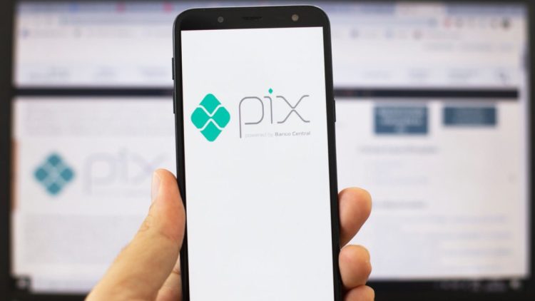 PIX taxado? Especialistas fazem análise sobre o futuro do meio de pagamento