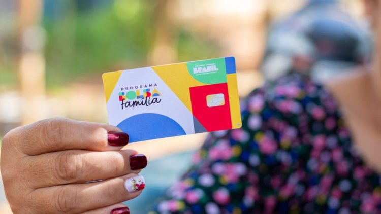 Bolsa Família retoma seus pagamentos nesta segunda-feira com NOVO valor