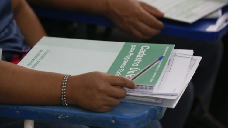 Cadúnico convoca os titulares para REAPRESENTAR lista de documentos