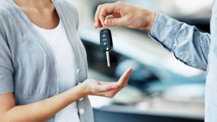 Carros Populares: Tradicional marca tem carros vendidos com até R$ 47,6 mil de DESCONTO