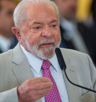 Titular do BPC se frustra pela ausência de abono salarial prometido por Lula