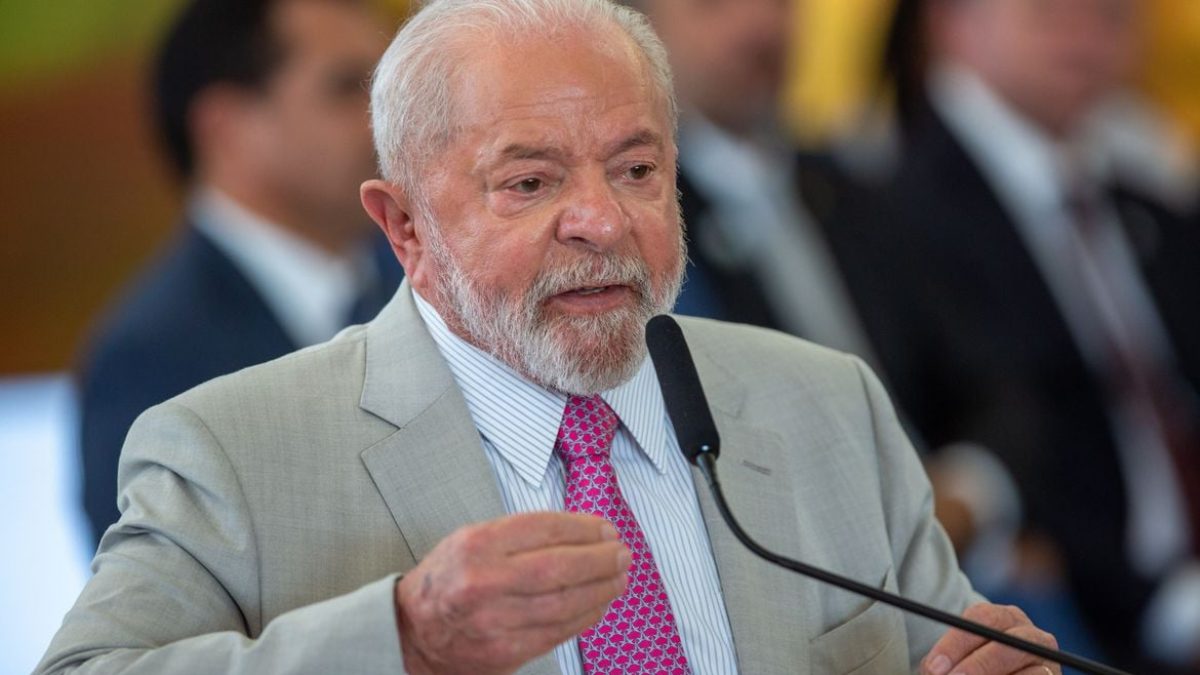 Titular do BPC se frustra pela ausência de abono salarial prometido por Lula