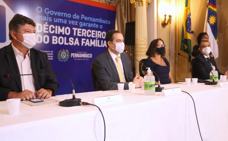 Titular do Bolsa Família ganha prazo LIMITE para resgatar seu 13º salário