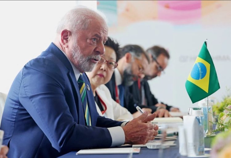 Lula ORDENA a SUSPENSÃO desta cobrança feita pela CAIXA