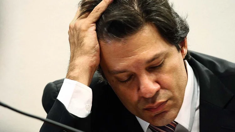 MALHA FINA! Imposto de Renda determina prazo MÁXIMO para correções nas declarações