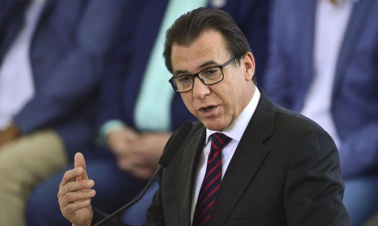 Trabalhador titular do PIS/PASEP pode ACUMULAR saques pela Caixa Econômica