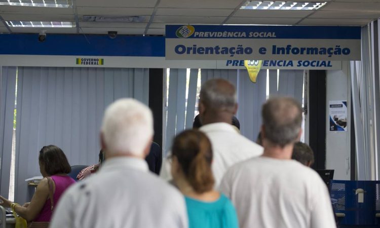 22/04: governo emite comunicado e trabalhadores na fila do INSS já podem comemorar