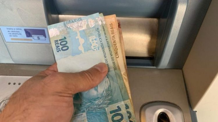 Começa o pagamento do 2º lote da Restituição para mais de 5 milhões de pessoas