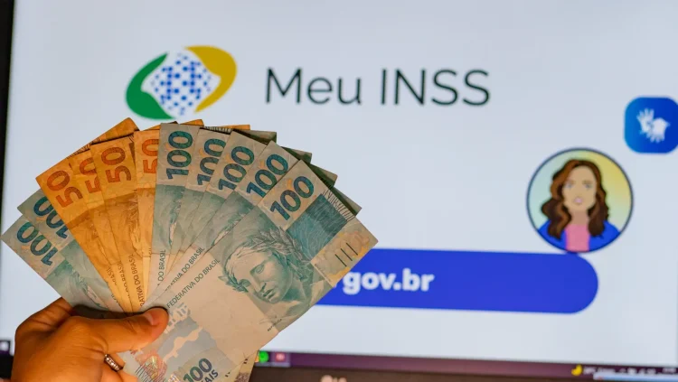 INSS: Justiça libera quase R$ 2 BILHÕES; confira se você vai receber