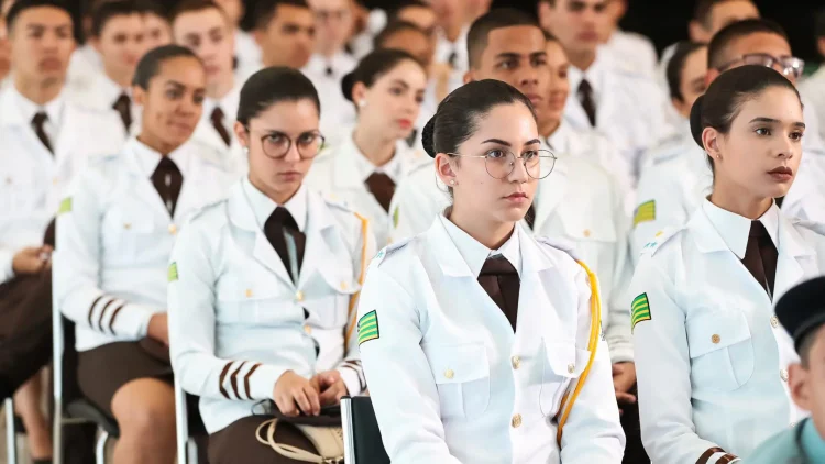escolas civico militares
