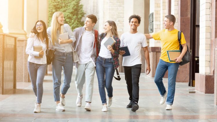 estudantes