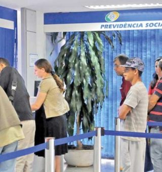 Bônus garantido pelo INSS beneficia milhares de brasileiros na fila de espera