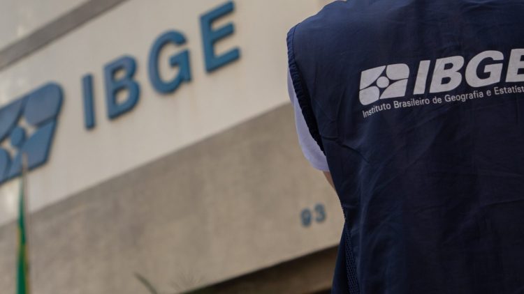 IBGE realiza novo concurso com vagas temporárias em diversos estados; confira todos os detalhes