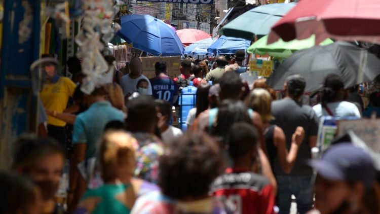 Lojistas celebram novidade confirmada pelo governo de SP que alivia o bolso