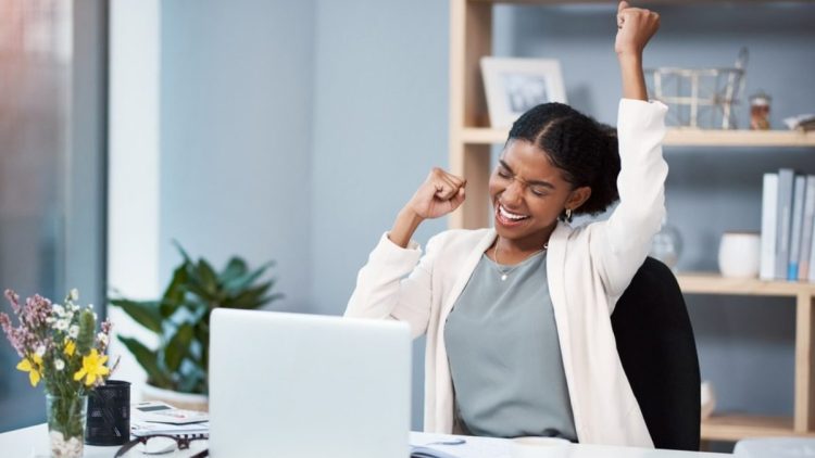 NUBANK anúncia grande oportunidade para TRABALHAR home office; Confira como participar
