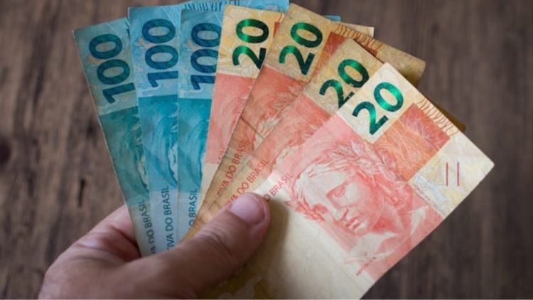 Receita Federal libera consulta ao novo lote da RESTITUIÇÃO e correção anima brasileiros
