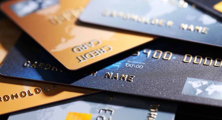 Banco digital cobra nova tarifa em seu cartão e deixa usuários CHATEADOS