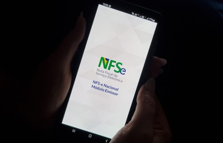 Nova nota fiscal MEI começa a valer em breve; aprenda a emitir online