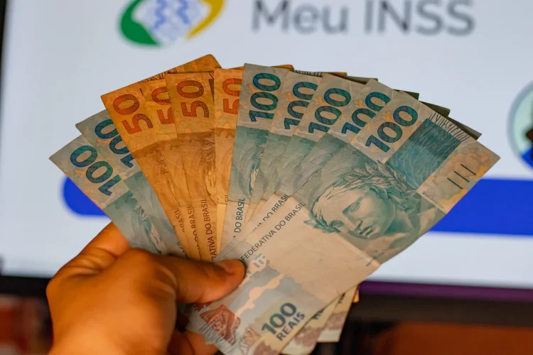 INSS suspende importante julgamento que beneficiaria os aposentados