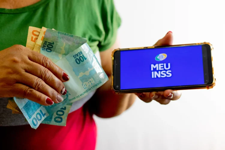 Aposentadoria por invalidez SUSPENSA? Veja quais motivos podem afetar o seu benefício