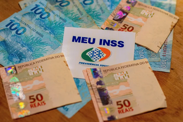 Começa os pagamentos do INSS; veja a data em que você recebe