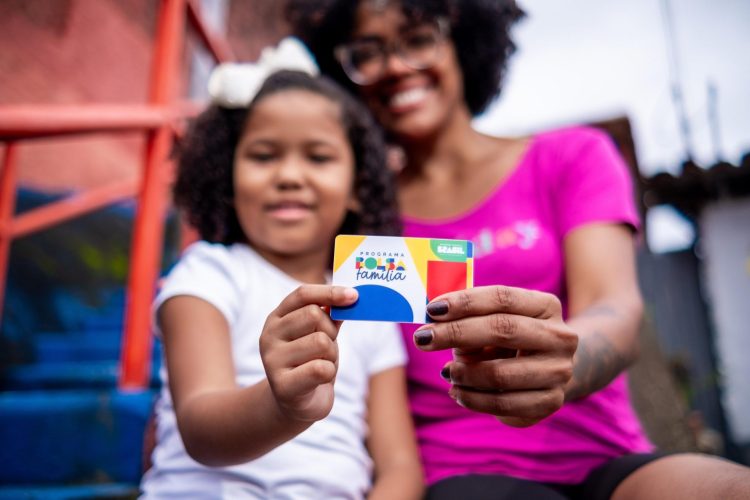 Novo pente-fino EXCLUI mais de 900 mil titulares do Bolsa Família