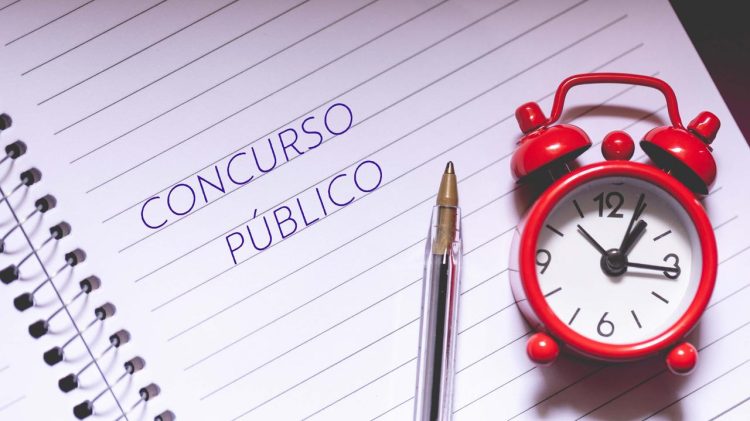 concurso público