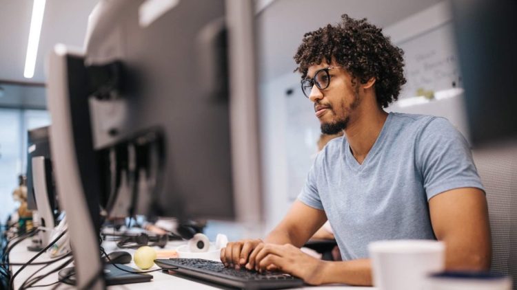 São Paulo abre 5,5 mil vagas em cursos gratuitos de tecnologia