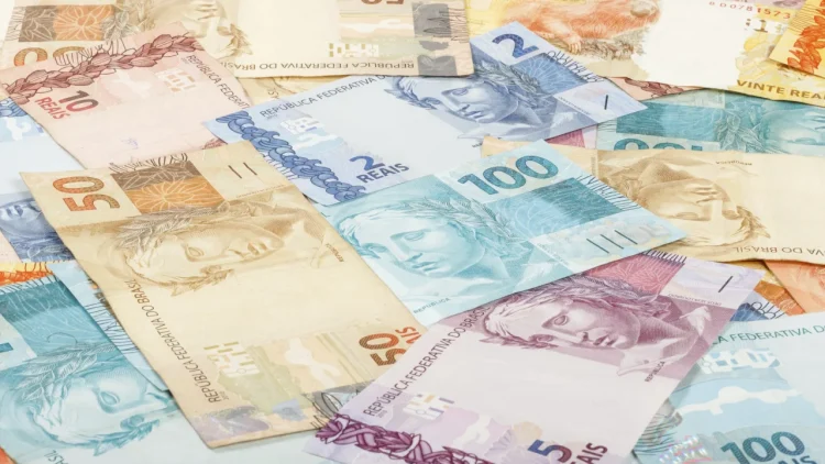 Brasileiros esquecem mais de R$ 7 bilhões em BANCOS; Confira se você tem direito