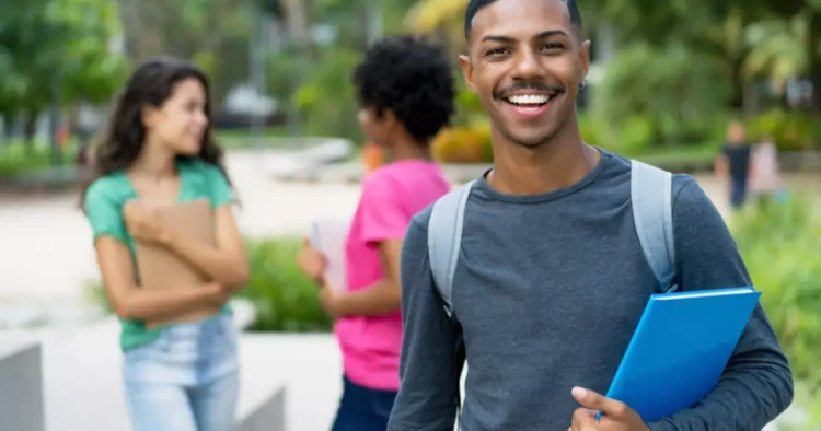 Governo Federal lança NOVO programa estudantil para beneficiar os jovens dos Institutos Federais