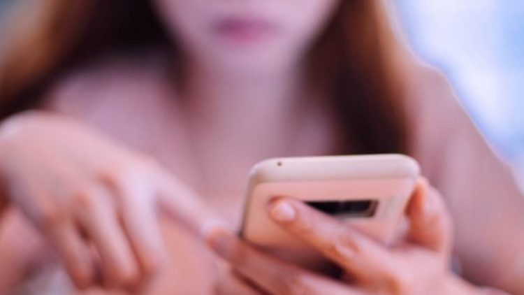 ALERTA! Brasileiros têm CPF usado por terceiros em celulares pré-pagos; saiba como consultar