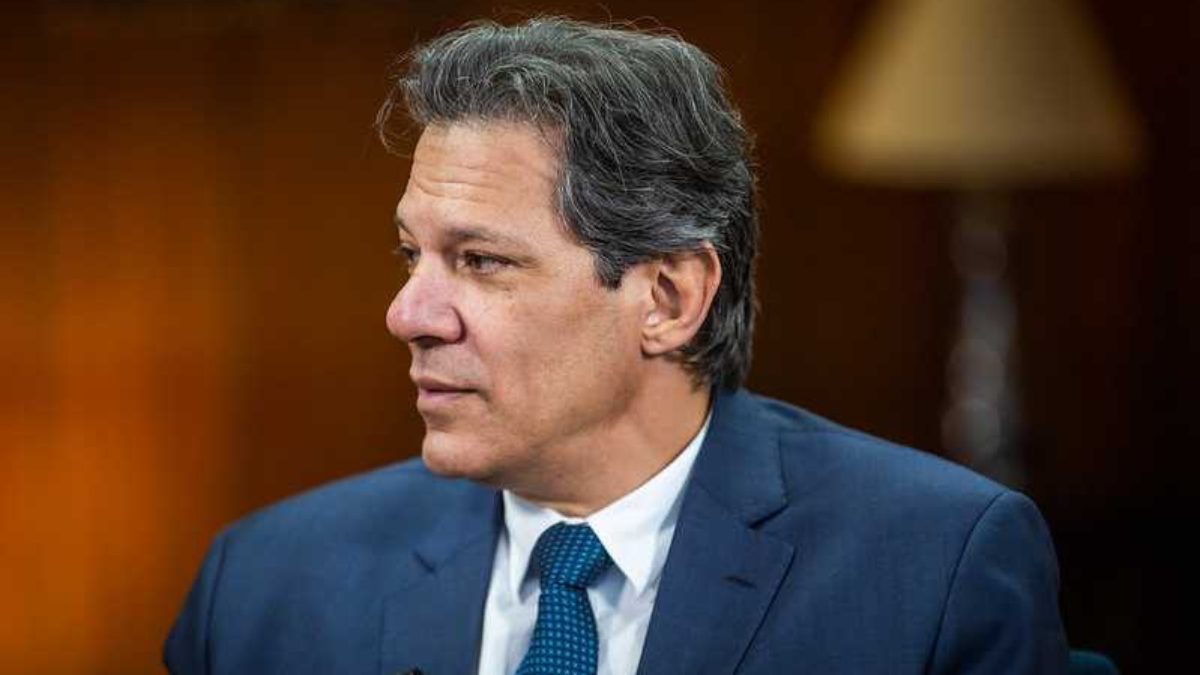 Haddad revela uma IMPORTANTE mudança no governo após pedido da Receita Federal