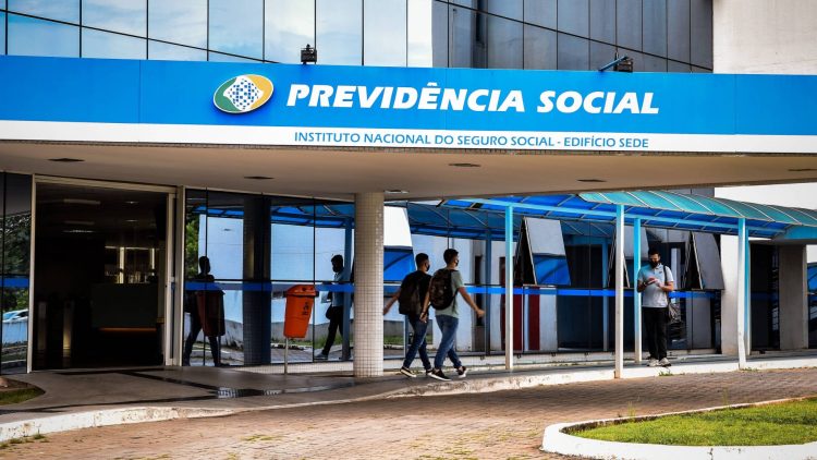 Robô do INSS etá cada vez mais presente na realidade dos brasileiros; entenda como funciona
