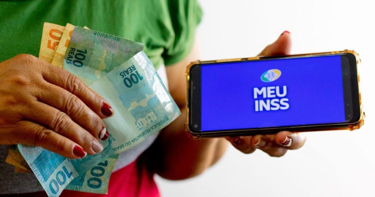 Calendário de pagamento do INSS em agosto surpreende os aposentados e pensionistas