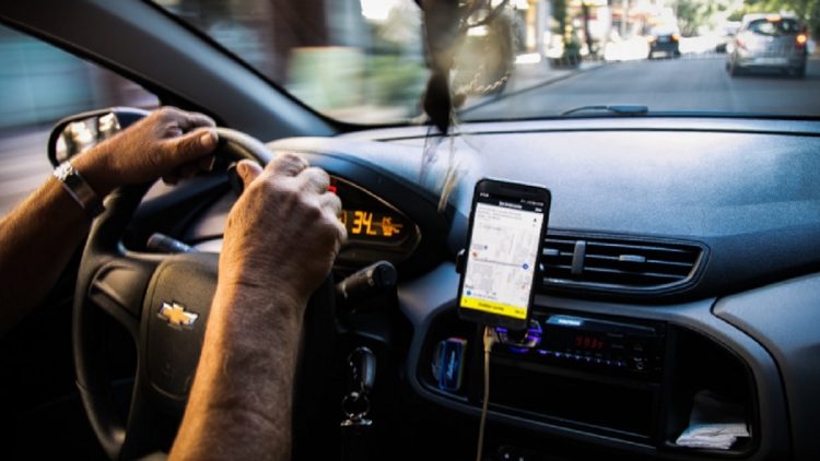 uber MOTORISTAS DE APLICATIVOS batem o martelo sobre PROFISSIONALIZAÇÃO da categoria